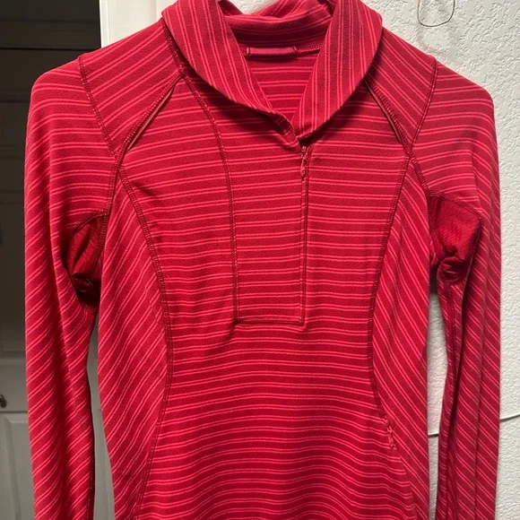 LULULEMON Think Fast Pullover Red stripe - Picture 6 of 10